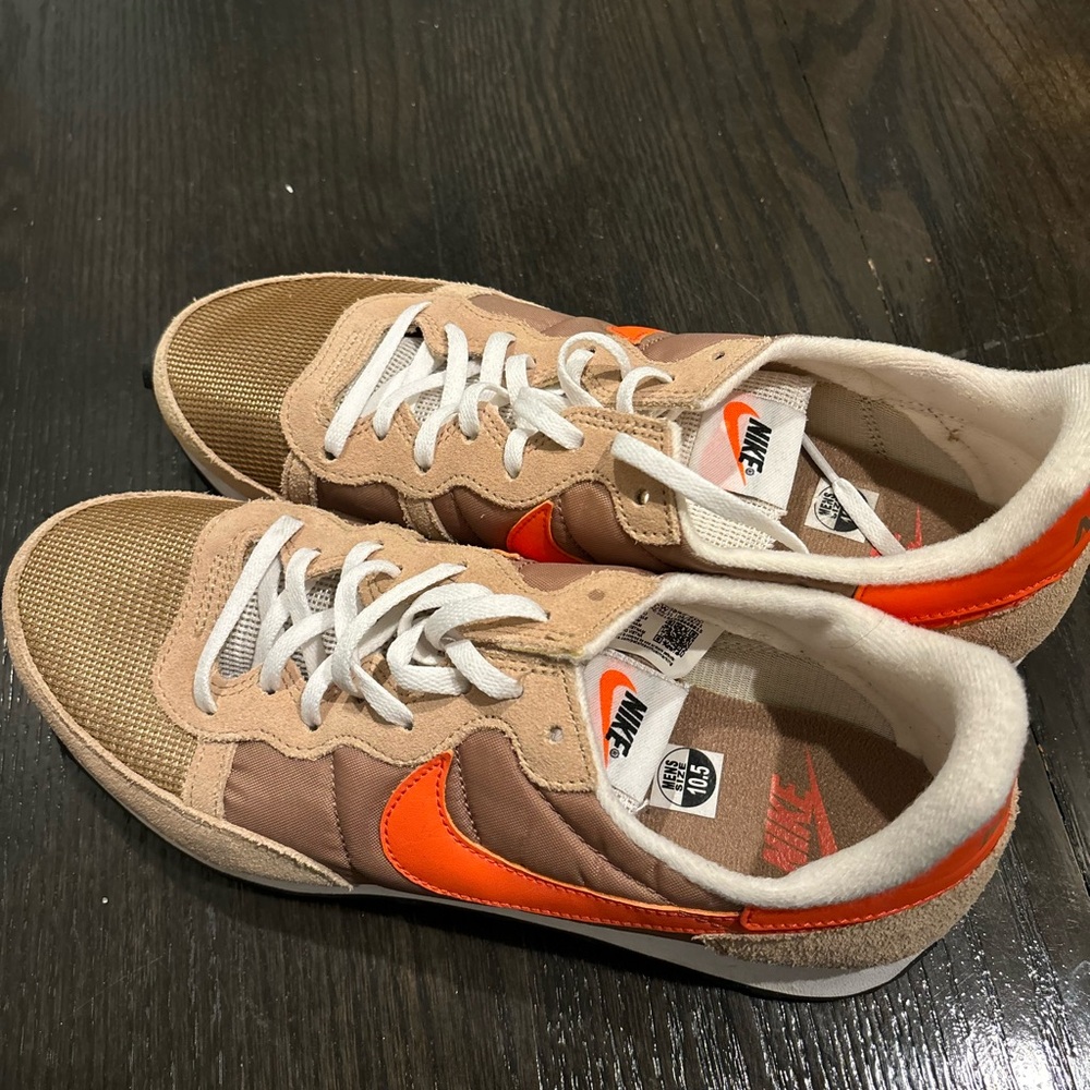 Men’s Nike Sneakers